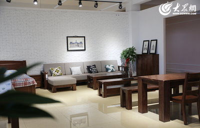 探訪日照聚順德工貿(mào)家居工廠 輕松擁有全屋實(shí)木家具的藝術(shù)之旅